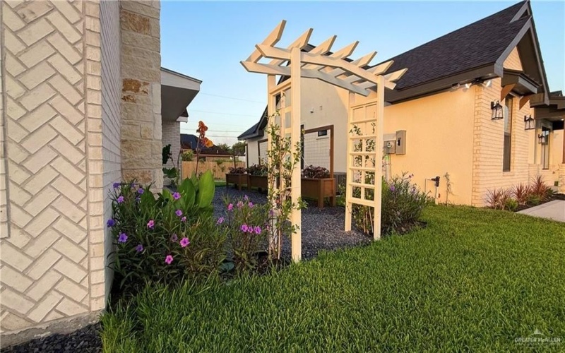 1208 E Acacia Drive, San Juan, TX 78589, 4 Habitaciones Habitaciones , ,2 BañosBaños,Residential,En Venta,1208 E Acacia Drive,472068