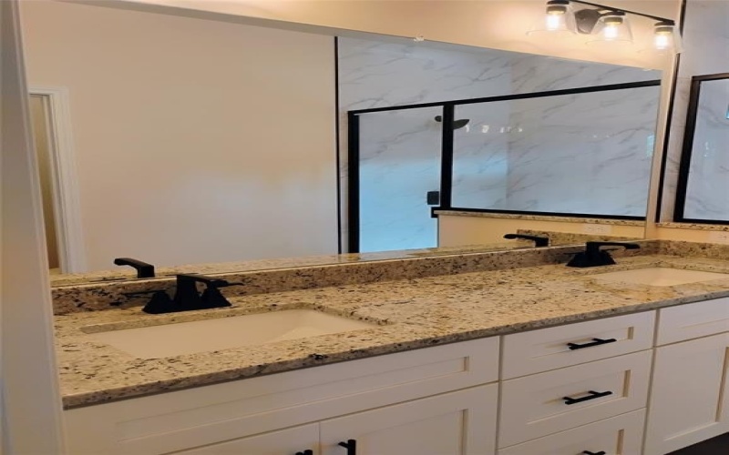 901 SW 10th Street, Mineral Wells, TX 76067, 3 Bedrooms Bedrooms, ,2 BathroomsBathrooms,Residential,For Sale,901 SW 10th Street,20953809