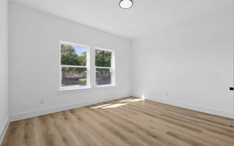 3923 Le May Avenue, Dallas, TX 75216, 4 Habitaciones Habitaciones , ,2 BañosBaños,Residential,En Venta,3923 Le May Avenue,20961113
