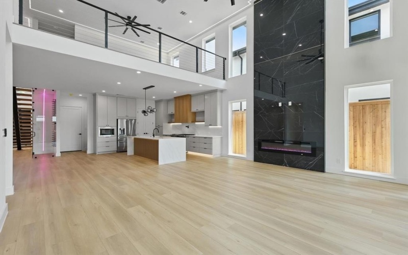 3211 Wake Street, Dallas, TX 75212, 5 Bedrooms Bedrooms, ,5 BathroomsBathrooms,Residential,For Sale,3211 Wake Street,20961188