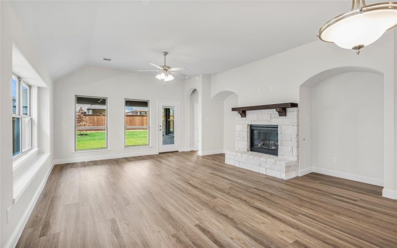 14566 Helena Street, Pilot Point, TX 75009, 5 Bedrooms Bedrooms, ,3 BathroomsBathrooms,Residential,For Sale,14566 Helena Street,0,20962566