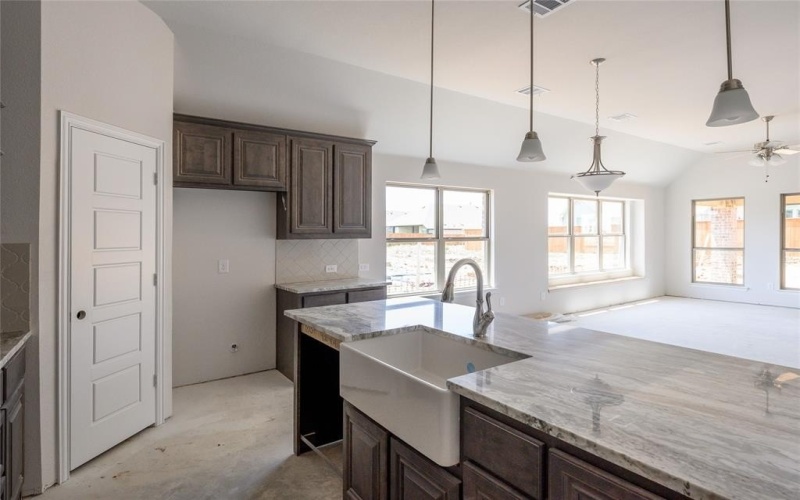 14566 Helena Street, Pilot Point, TX 75009, 5 Habitaciones Habitaciones , ,3 BañosBaños,Residential,En Venta,14566 Helena Street,20962566