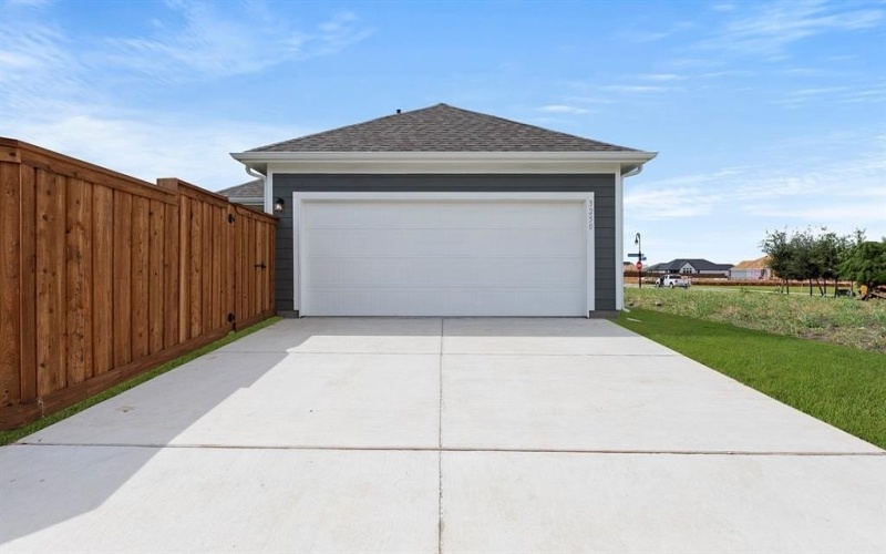 3250 Summerland Drive, Royse City, TX 75189, 4 Bedrooms Bedrooms, ,2 BathroomsBathrooms,Residential,For Sale,3250 Summerland Drive,20962650