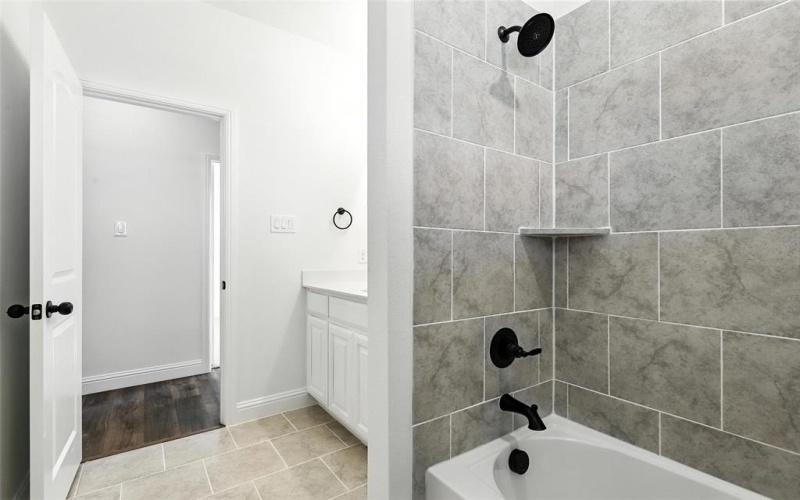 100 Mesa Drive, Glen Rose, TX 76043, 4 Habitaciones Habitaciones , ,2 BañosBaños,Residential,En Venta,100 Mesa Drive,0,20962661