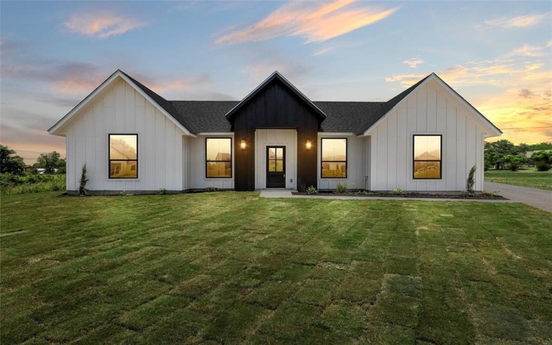 110 Salt Creek Road, Lorena, TX 76655, 4 Habitaciones Habitaciones , ,2 BañosBaños,Residential,En Venta,110 Salt Creek Road,20962731