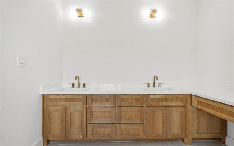 110 Salt Creek Road, Lorena, TX 76655, 4 Habitaciones Habitaciones , ,2 BañosBaños,Residential,En Venta,110 Salt Creek Road,20962731