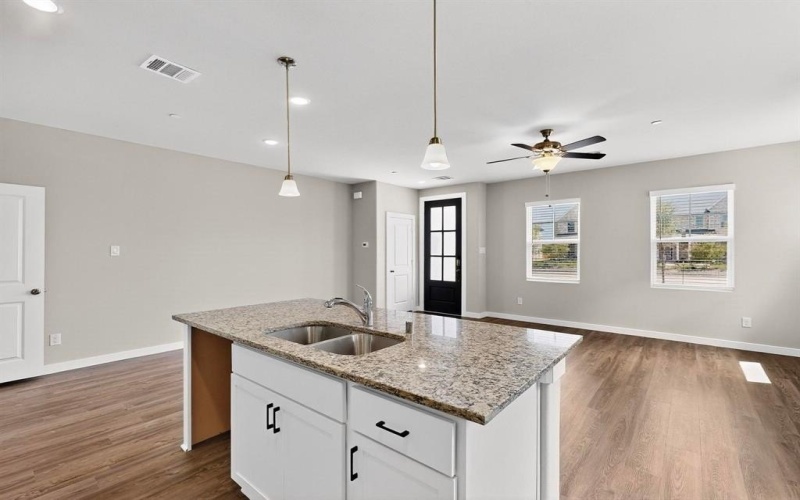 1828 Summer Aura, Mesquite, TX 75181, 3 Bedrooms Bedrooms, ,2 BathroomsBathrooms,Residential,For Sale,1828 Summer Aura,20962838