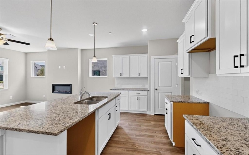1828 Summer Aura, Mesquite, TX 75181, 3 Bedrooms Bedrooms, ,2 BathroomsBathrooms,Residential,For Sale,1828 Summer Aura,20962838