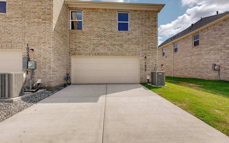 1828 Summer Aura, Mesquite, TX 75181, 3 Bedrooms Bedrooms, ,2 BathroomsBathrooms,Residential,For Sale,1828 Summer Aura,20962838