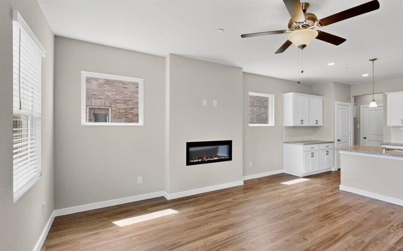1828 Summer Aura, Mesquite, TX 75181, 3 Bedrooms Bedrooms, ,2 BathroomsBathrooms,Residential,For Sale,1828 Summer Aura,20962838