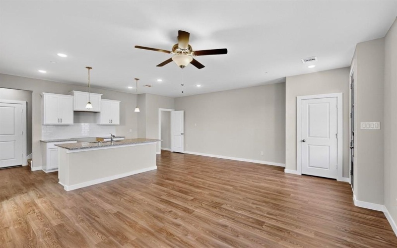 1828 Summer Aura, Mesquite, TX 75181, 3 Bedrooms Bedrooms, ,2 BathroomsBathrooms,Residential,For Sale,1828 Summer Aura,20962838