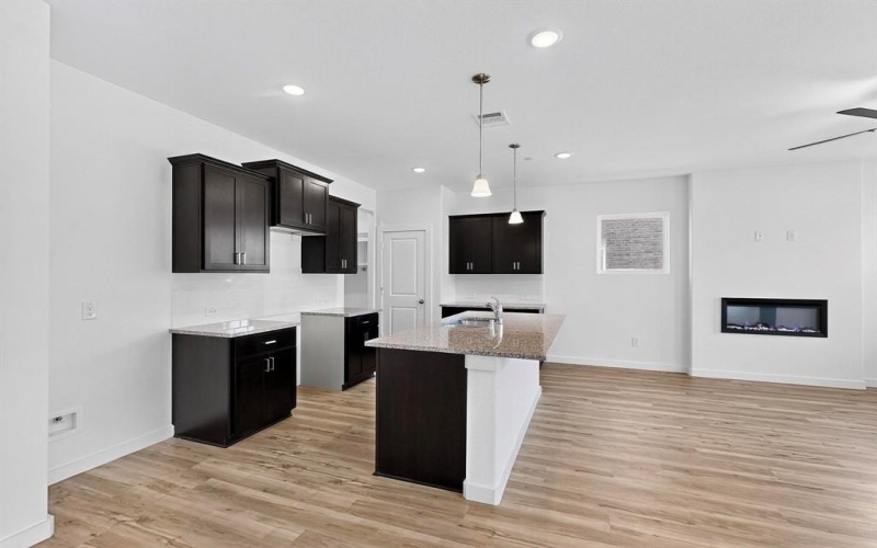 1832 Summer Aura, Mesquite, TX 75181, 3 Bedrooms Bedrooms, ,2 BathroomsBathrooms,Residential,For Sale,1832 Summer Aura,20962841