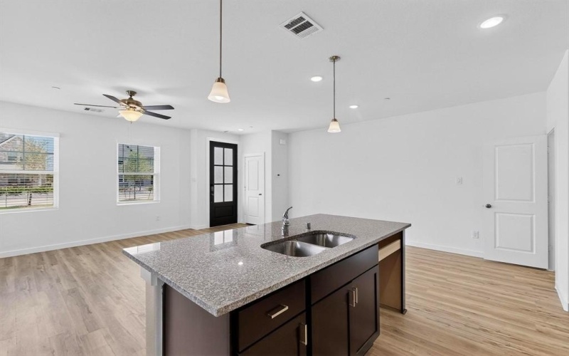 1832 Summer Aura, Mesquite, TX 75181, 3 Bedrooms Bedrooms, ,2 BathroomsBathrooms,Residential,For Sale,1832 Summer Aura,20962841