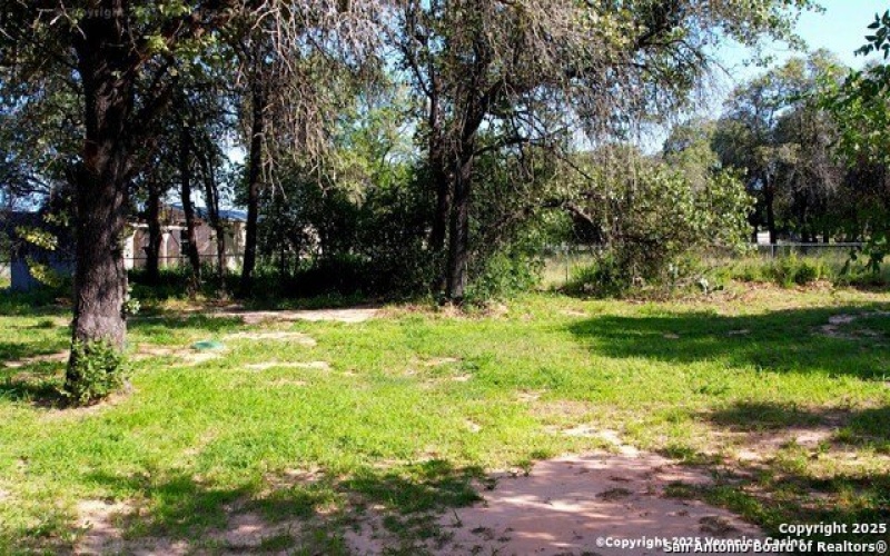 336 County Rd 6846, Lytle, TX 78052, 3 Bedrooms Bedrooms, ,2 BathroomsBathrooms,Residential,For Sale,336 County Rd 6846,0,1873813