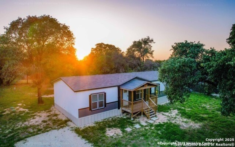 336 County Rd 6846, Lytle, TX 78052, 3 Bedrooms Bedrooms, ,2 BathroomsBathrooms,Residential,For Sale,336 County Rd 6846,0,1873813