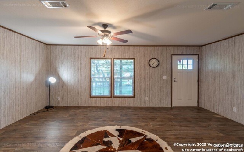 336 County Rd 6846, Lytle, TX 78052, 3 Bedrooms Bedrooms, ,2 BathroomsBathrooms,Residential,For Sale,336 County Rd 6846,0,1873813
