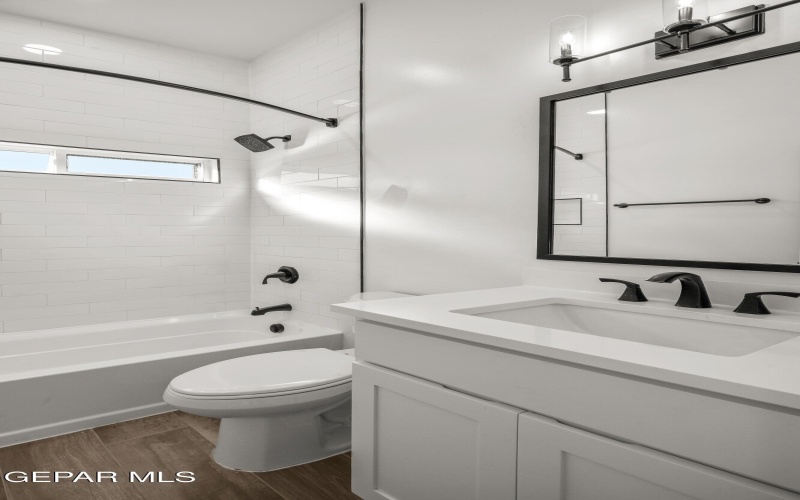 13917 Summer Wave Avenue, El Paso, TX 79928, 3 Habitaciones Habitaciones , ,2 BañosBaños,Residential,En Venta,13917 Summer Wave Avenue,924167