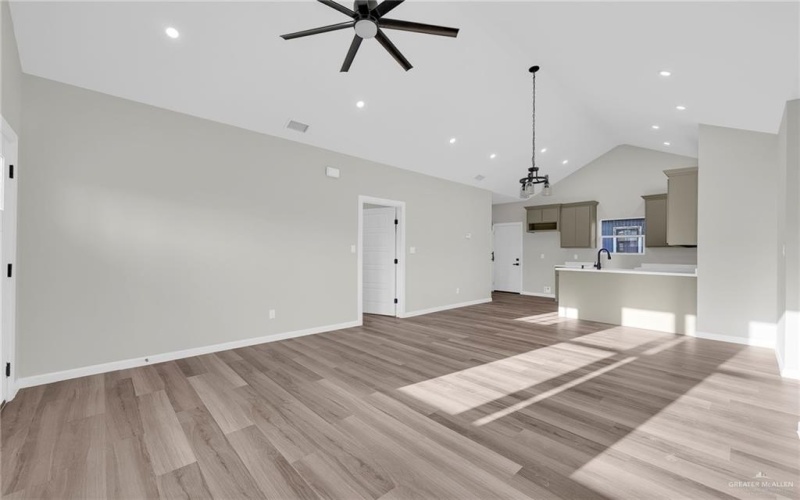 4119 Palladium Avenue, Edinburg, TX 78542, 3 Bedrooms Bedrooms, ,2 BathroomsBathrooms,Residential,For Sale,4119 Palladium Avenue,473204