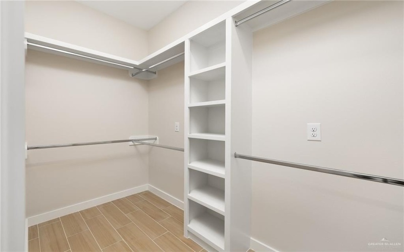 1204 E Acacia Drive, San Juan, TX 78589, 3 Bedrooms Bedrooms, ,2 BathroomsBathrooms,Residential,For Sale,1204 E Acacia Drive,473219