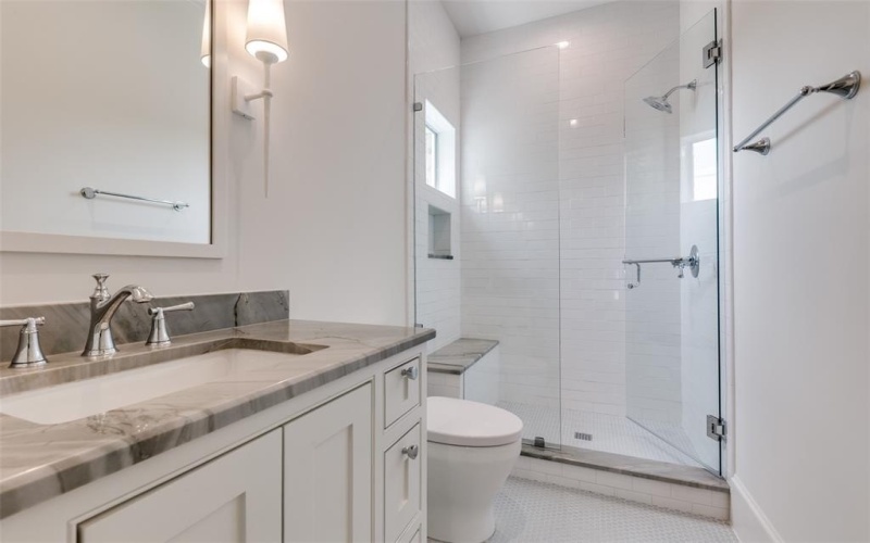 7538 Centenary Avenue, Dallas, TX 75225, 5 Habitaciones Habitaciones , ,6 BañosBaños,Residential,En Venta,7538 Centenary Avenue,20917687