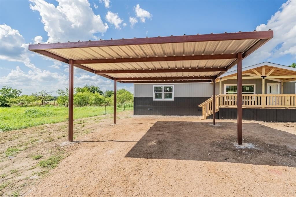 10 Southwest Court, Mineral Wells, TX 76067, 5 Bedrooms Bedrooms, ,3 BathroomsBathrooms,Residential,For Sale,10 Southwest Court,20955490