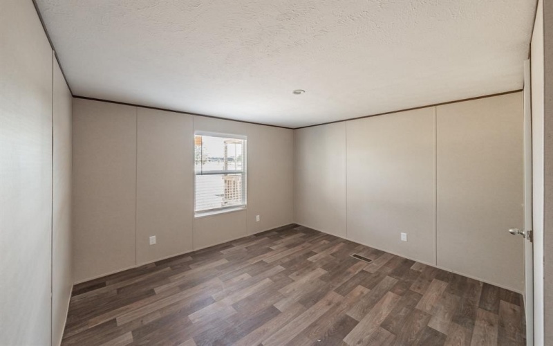 10 Southwest Court, Mineral Wells, TX 76067, 5 Bedrooms Bedrooms, ,3 BathroomsBathrooms,Residential,For Sale,10 Southwest Court,20955490