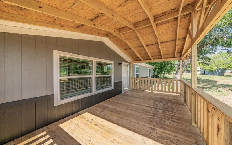 10 Southwest Court, Mineral Wells, TX 76067, 5 Bedrooms Bedrooms, ,3 BathroomsBathrooms,Residential,For Sale,10 Southwest Court,20955490