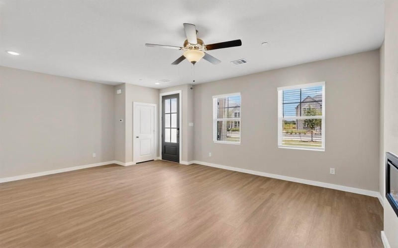 1840 Summer Aura, Mesquite, TX 75181, 3 Bedrooms Bedrooms, ,2 BathroomsBathrooms,Residential,For Sale,1840 Summer Aura,20962851
