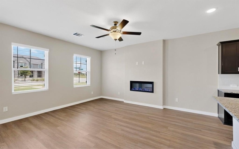 1840 Summer Aura, Mesquite, TX 75181, 3 Bedrooms Bedrooms, ,2 BathroomsBathrooms,Residential,For Sale,1840 Summer Aura,20962851