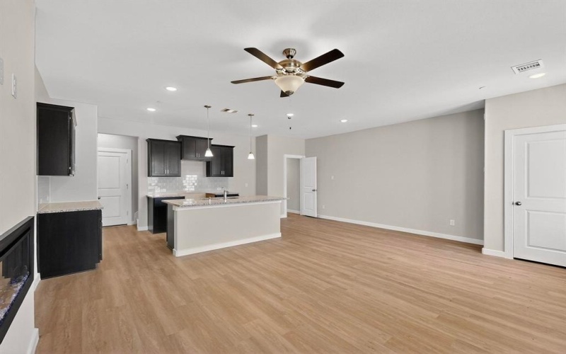 1840 Summer Aura, Mesquite, TX 75181, 3 Bedrooms Bedrooms, ,2 BathroomsBathrooms,Residential,For Sale,1840 Summer Aura,20962851