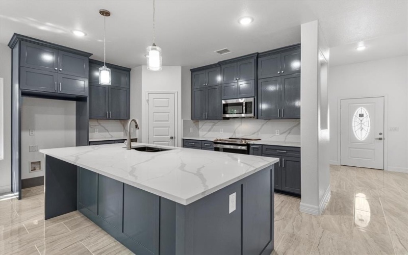 1312 S Clements Street, Gainesville, TX 76240, 4 Bedrooms Bedrooms, ,2 BathroomsBathrooms,Residential,For Sale,1312 S Clements Street,20963131