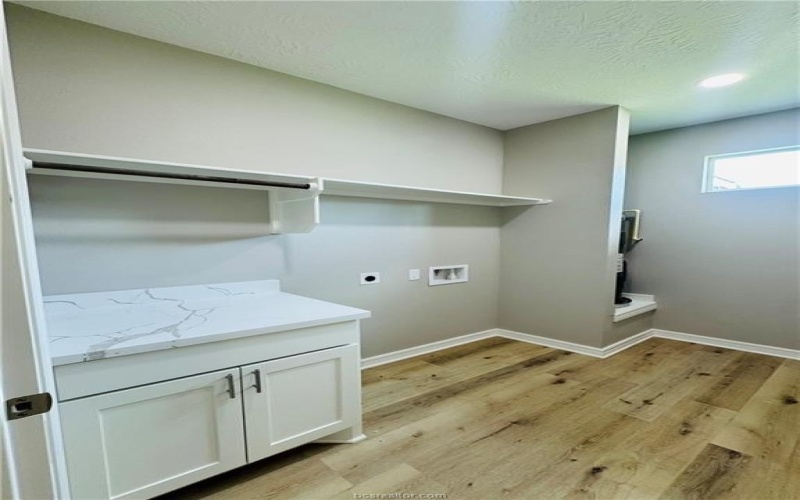 501 West Tenth Street, Hearne, TX 77859, 3 Habitaciones Habitaciones , ,2 BañosBaños,Residential,En Venta,501 West Tenth Street,25006001