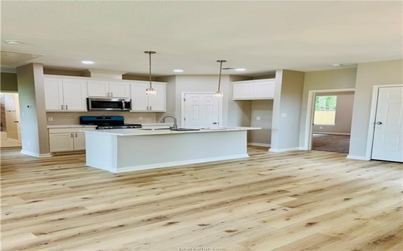 501 West Tenth Street, Hearne, TX 77859, 3 Habitaciones Habitaciones , ,2 BañosBaños,Residential,En Venta,501 West Tenth Street,25006001