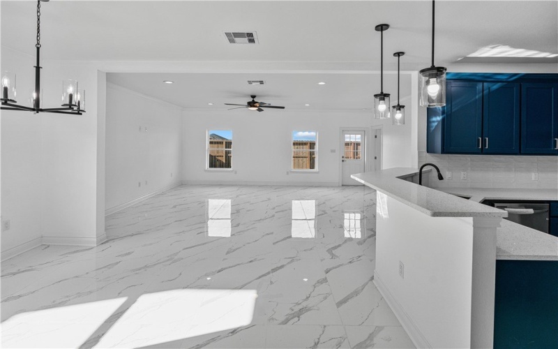 1810 White Ibis Drive, Portland, TX 78374, 4 Habitaciones Habitaciones , ,3 BañosBaños,Residential,En Venta,1810 White Ibis Drive,460325