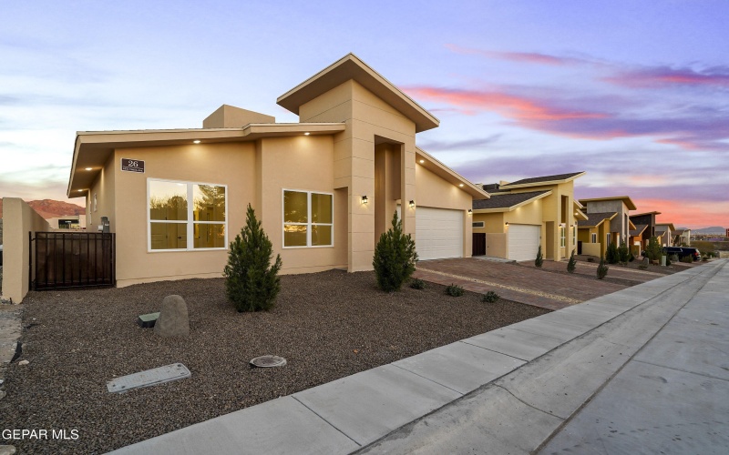 1031 VINTON Avenue unit: 26 #26, Canutillo, TX 79835, 3 Bedrooms Bedrooms, ,2 BathroomsBathrooms,Residential,For Sale,1031 VINTON Avenue unit: 26,916585