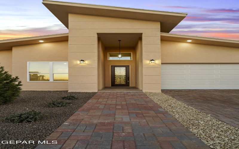 1031 VINTON Avenue unit: 26 #26, Canutillo, TX 79835, 3 Bedrooms Bedrooms, ,2 BathroomsBathrooms,Residential,For Sale,1031 VINTON Avenue unit: 26,916585