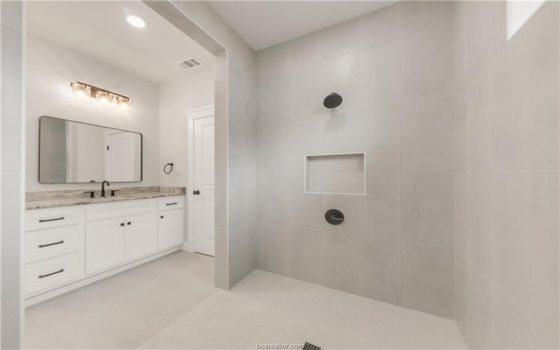 4002 Etonbury Avenue, College Station, TX 77845, 4 Bedrooms Bedrooms, ,3 BathroomsBathrooms,Residential,For Sale,4002 Etonbury Avenue,25002463