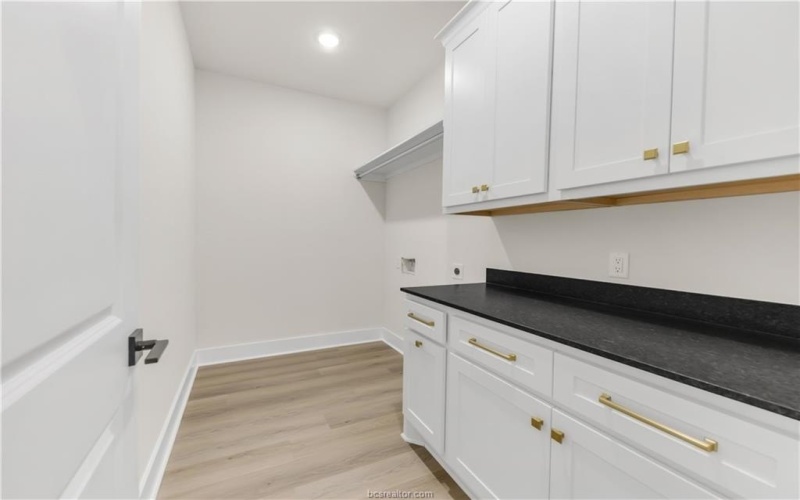 4004 Etonbury Avenue, College Station, TX 77845, 3 Bedrooms Bedrooms, ,2 BathroomsBathrooms,Residential,For Sale,4004 Etonbury Avenue,25003109