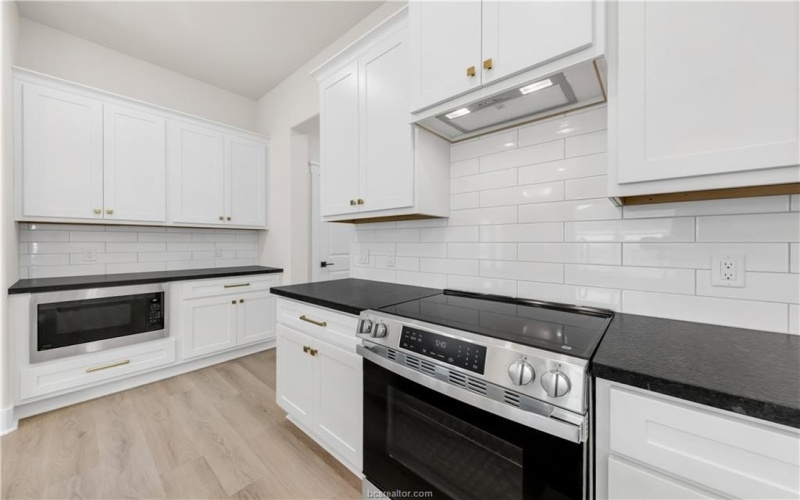 4004 Etonbury Avenue, College Station, TX 77845, 3 Bedrooms Bedrooms, ,2 BathroomsBathrooms,Residential,For Sale,4004 Etonbury Avenue,25003109