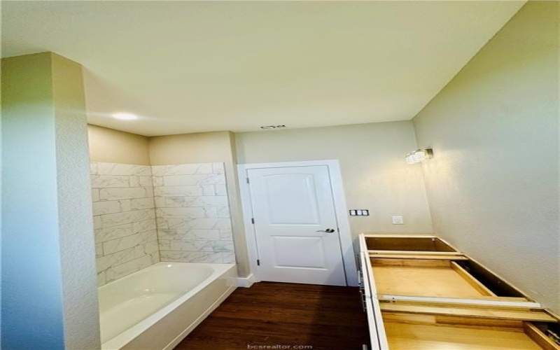 411 North Wrangler Street, Franklin, TX 77856, 3 Bedrooms Bedrooms, ,2 BathroomsBathrooms,Residential,For Sale,411 North Wrangler Street,25005955