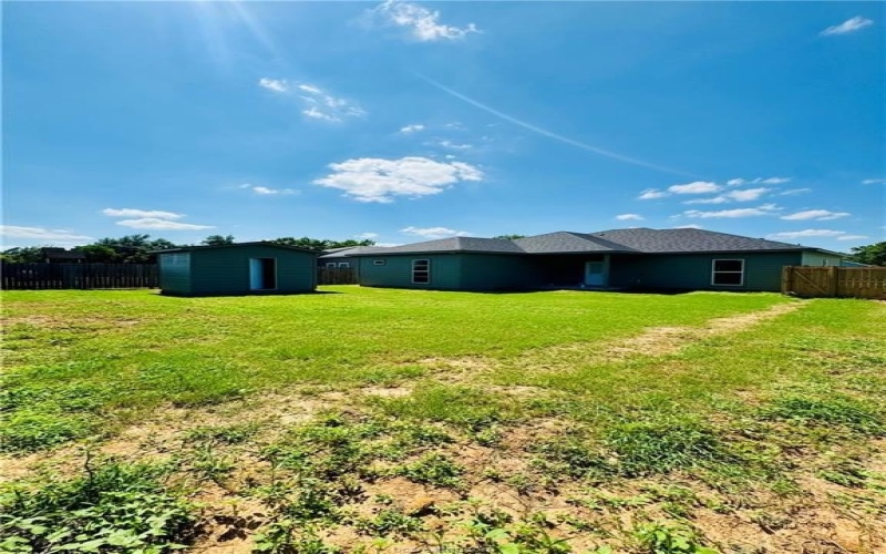 411 North Wrangler Street, Franklin, TX 77856, 3 Bedrooms Bedrooms, ,2 BathroomsBathrooms,Residential,For Sale,411 North Wrangler Street,25005955