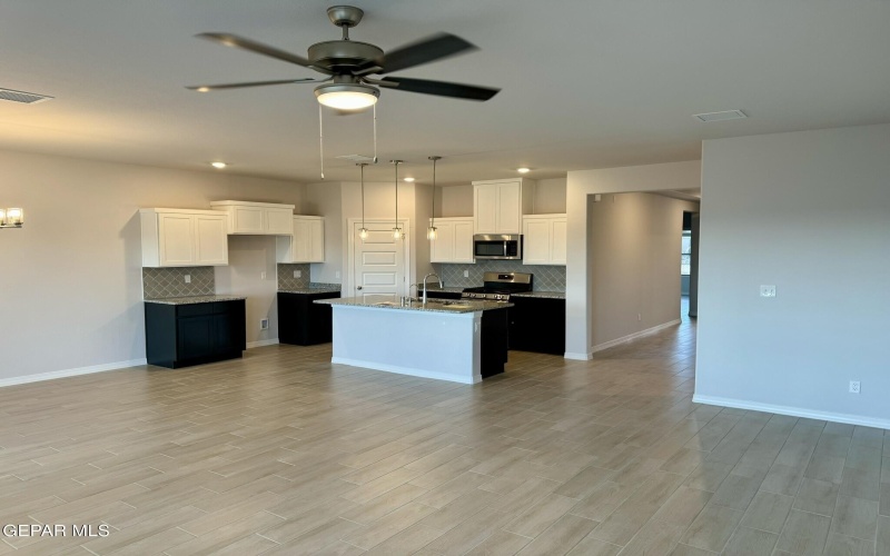 7500 ENCHANTED RIDGE Drive, El Paso, TX 79911, 4 Habitaciones Habitaciones , ,2 BañosBaños,Residential,En Venta,7500 ENCHANTED RIDGE Drive,924238