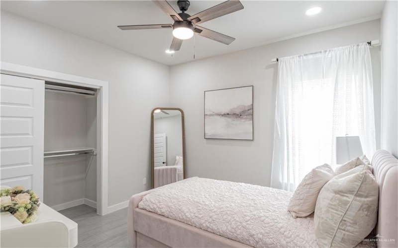 2500 E Conroe Road, Edinburg, TX 78542, 4 Bedrooms Bedrooms, ,2 BathroomsBathrooms,Residential,For Sale,2500 E Conroe Road,473291