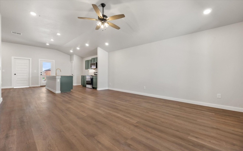 2311 133rd Street, Lubbock, TX 79423, 3 Habitaciones Habitaciones , ,2 BañosBaños,Residential,En Venta,2311 133rd Street,202555989