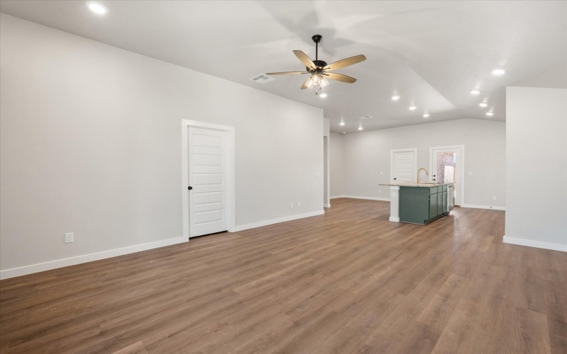 2311 133rd Street, Lubbock, TX 79423, 3 Habitaciones Habitaciones , ,2 BañosBaños,Residential,En Venta,2311 133rd Street,202555989
