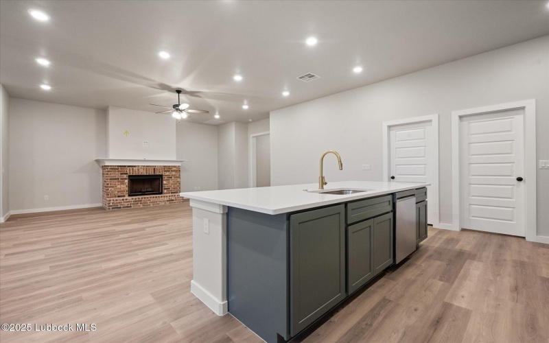 10703 Beaufort Avenue, Lubbock, TX 79424, 4 Bedrooms Bedrooms, ,3 BathroomsBathrooms,Residential,For Sale,10703 Beaufort Avenue,202555990