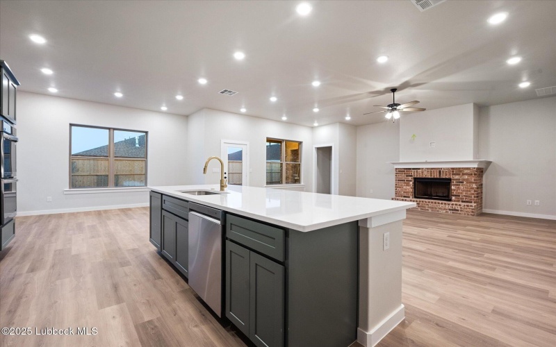 10703 Beaufort Avenue, Lubbock, TX 79424, 4 Bedrooms Bedrooms, ,3 BathroomsBathrooms,Residential,For Sale,10703 Beaufort Avenue,202555990