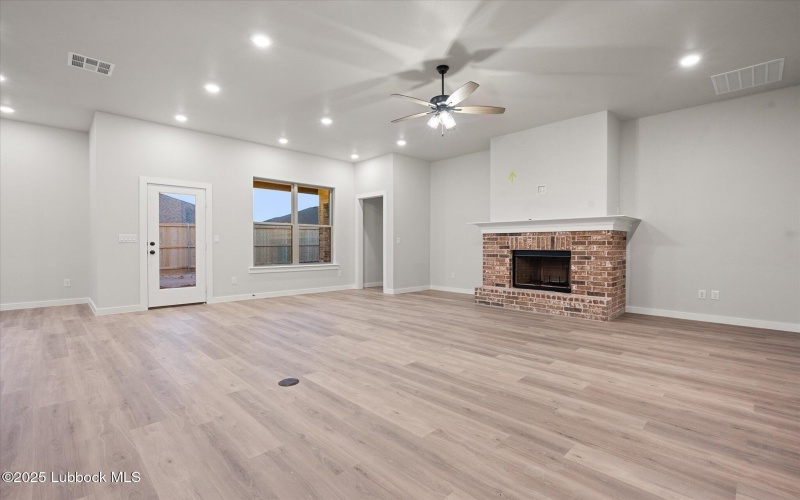 10703 Beaufort Avenue, Lubbock, TX 79424, 4 Bedrooms Bedrooms, ,3 BathroomsBathrooms,Residential,For Sale,10703 Beaufort Avenue,202555990