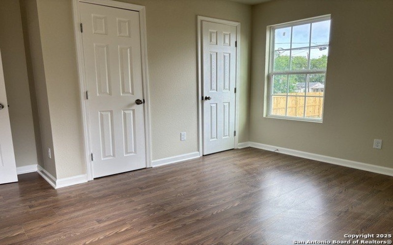 700 E 5th, Nixon, TX 78140, 4 Habitaciones Habitaciones , ,2 BañosBaños,Residential,En Venta,700 E 5th,1874075