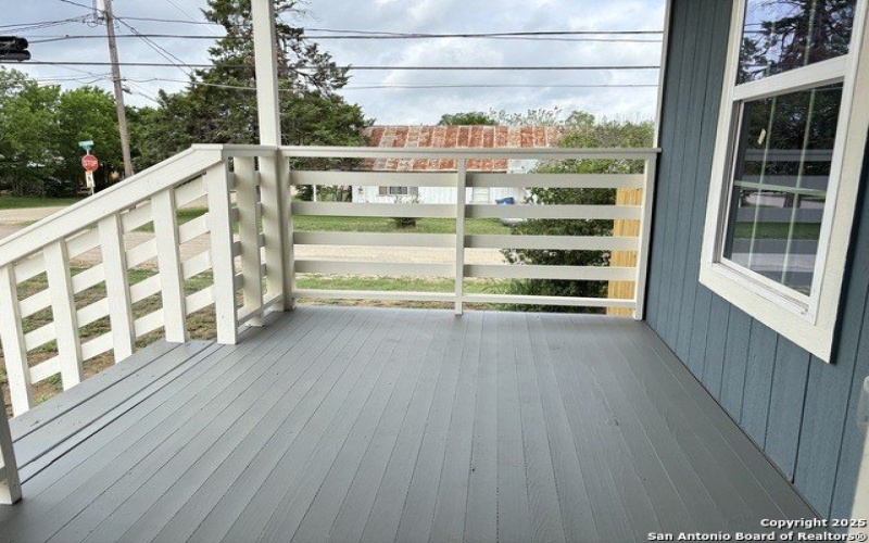 700 E 5th, Nixon, TX 78140, 4 Habitaciones Habitaciones , ,2 BañosBaños,Residential,En Venta,700 E 5th,1874075
